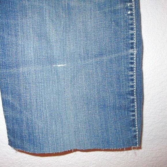 Wrangler Q-Baby Booty Up Jean Shorts Size 12 Bermuda Cut Offs Stretch Denim Stud - Picture 5 of 10